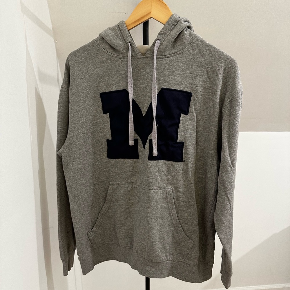 UMich Men’s Sweatshirt